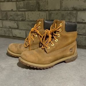 Woman’s timberland waterproof boots